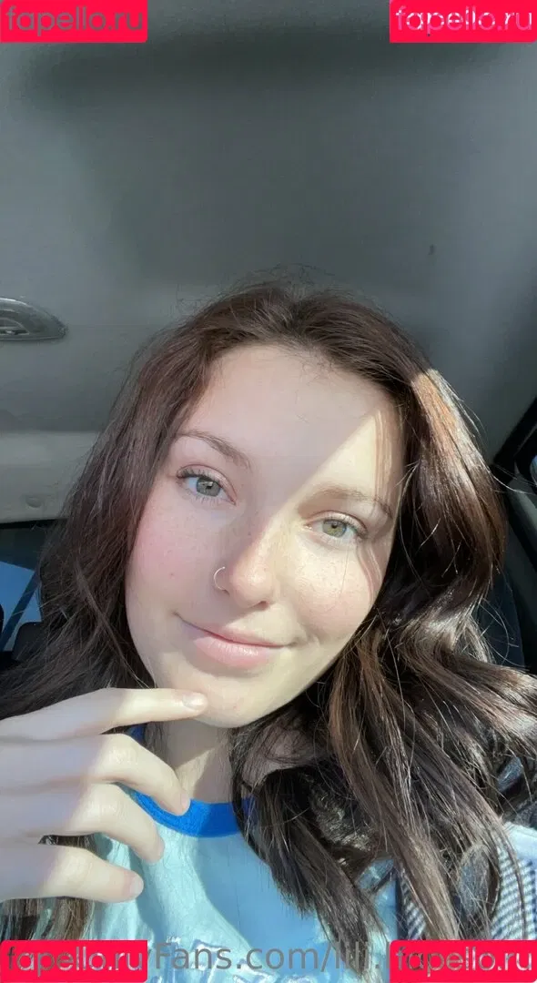 lili.blossom Onlyfans Photo Gallery 