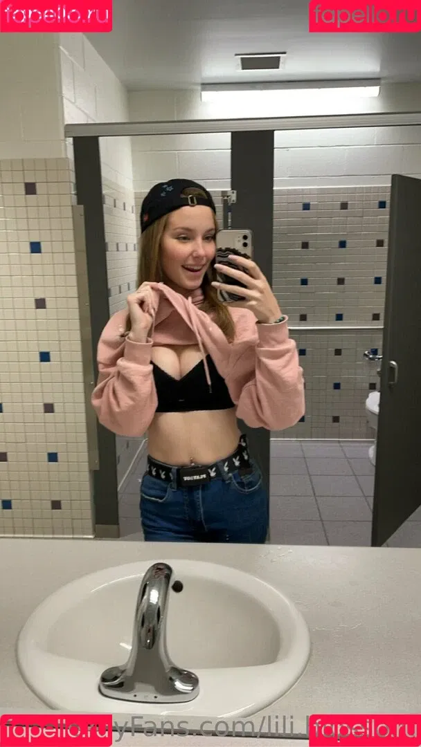 lili.blossom Onlyfans Photo Gallery 