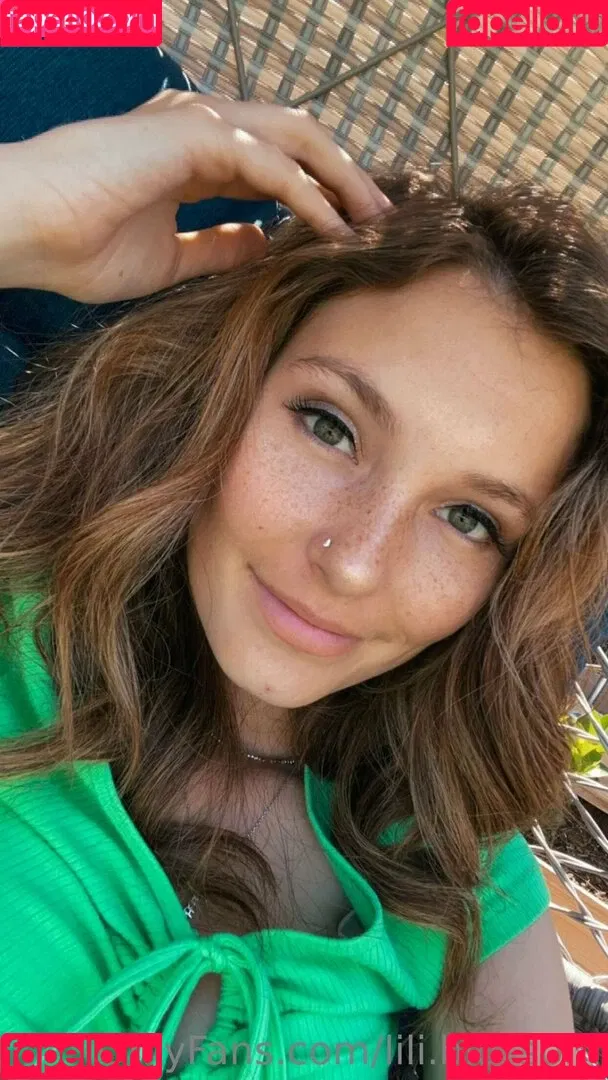 lili.blossom Onlyfans Photo Gallery 