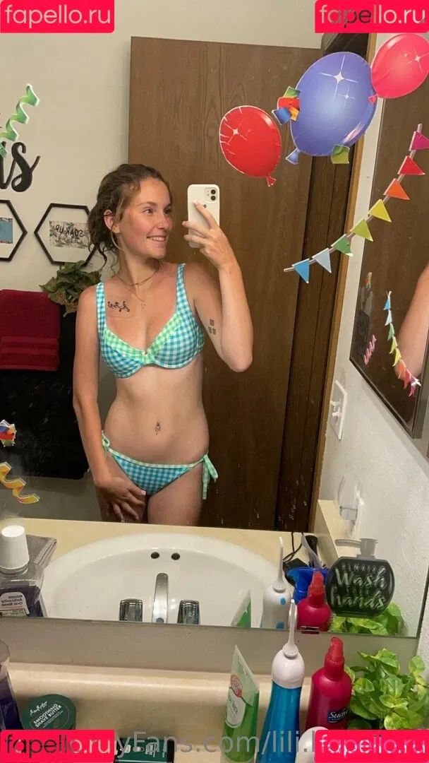 lili.blossom Onlyfans Photo Gallery 