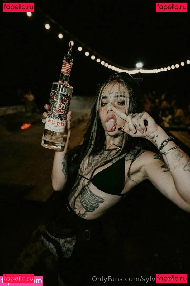 sylvia_morris Onlyfans Photo Gallery 