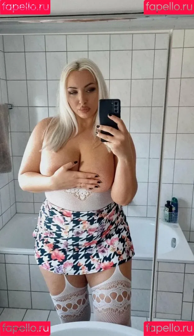 Hotwives XXX Onlyfans Photo Gallery 