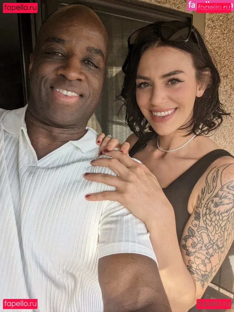 Hotwives XXX Onlyfans Photo Gallery 