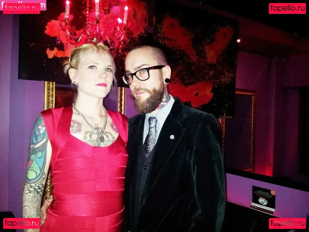 Hotwives XXX Onlyfans Photo Gallery 