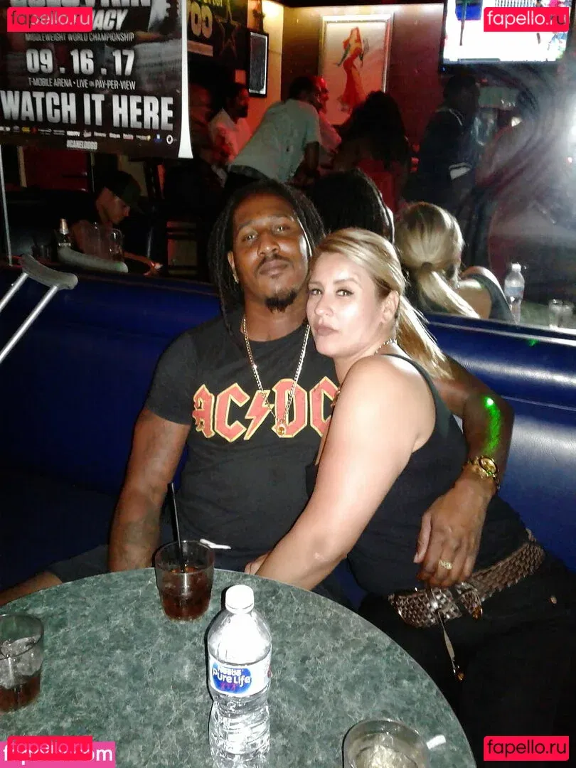 Hotwives XXX Onlyfans Photo Gallery 