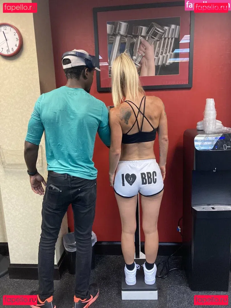 Hotwives XXX Onlyfans Photo Gallery 