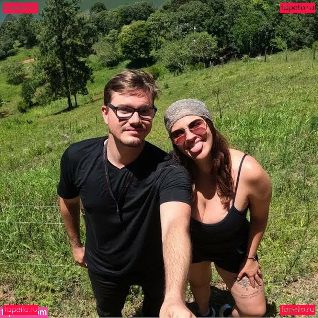 Hotwives XXX Onlyfans Photo Gallery 