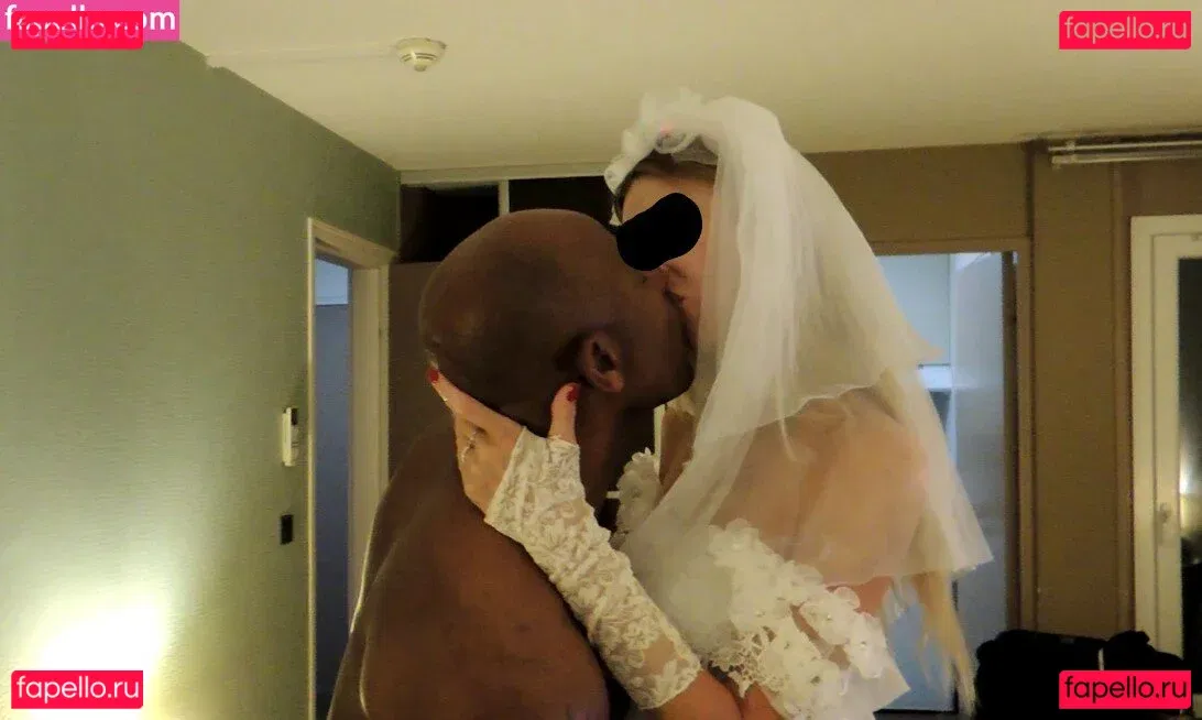 Hotwives XXX Onlyfans Photo Gallery 