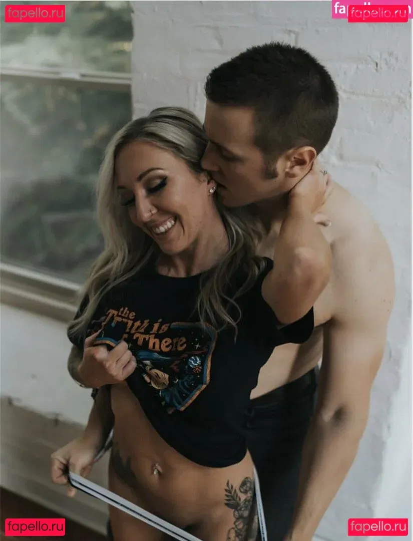 Hotwives XXX Onlyfans Photo Gallery 