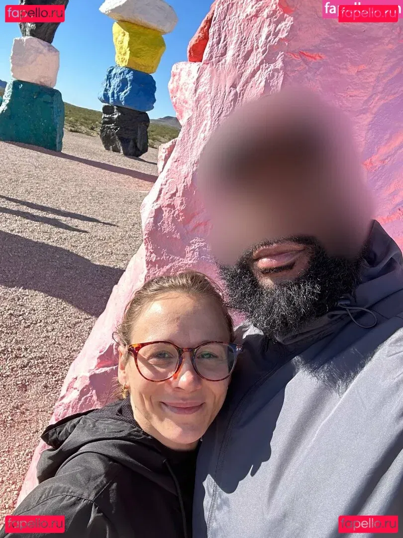 Hotwives XXX Onlyfans Photo Gallery 