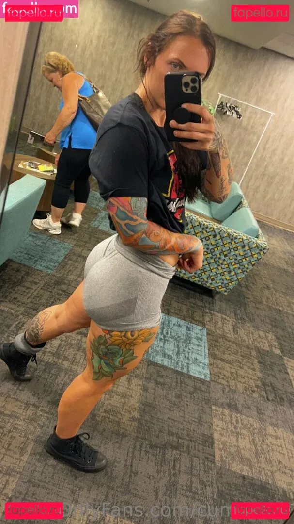 Hotwives XXX Onlyfans Photo Gallery 