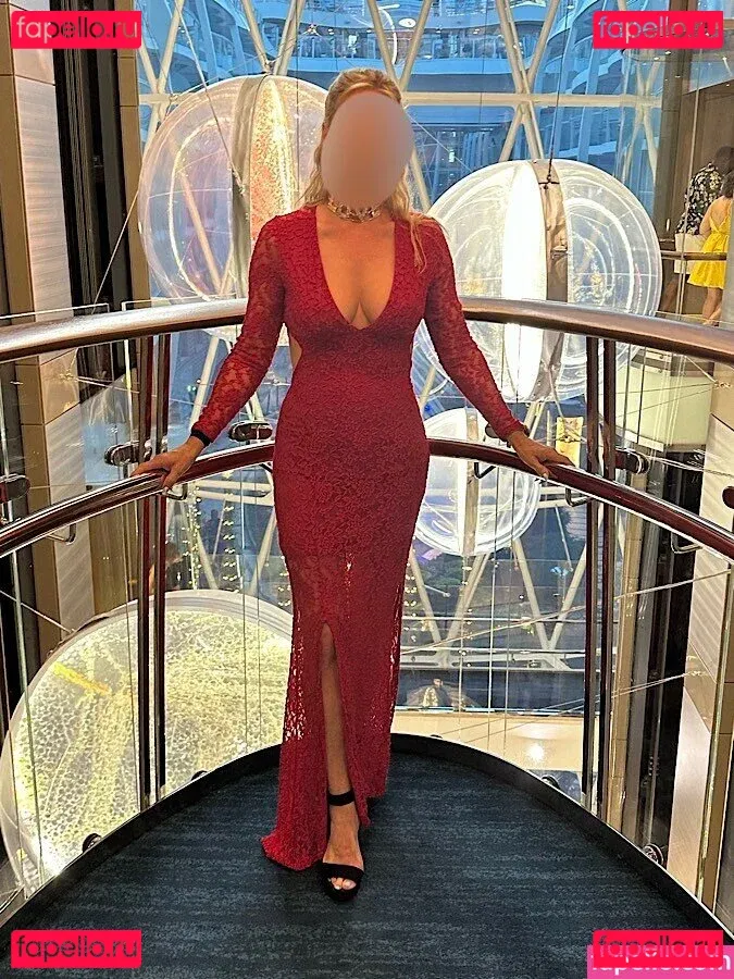 Hotwives XXX Onlyfans Photo Gallery 