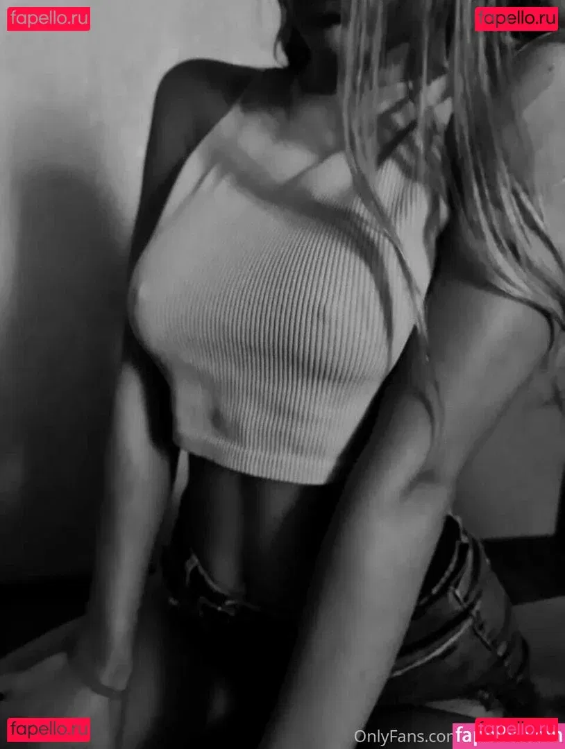 Nepeivoda Onlyfans Photo Gallery 