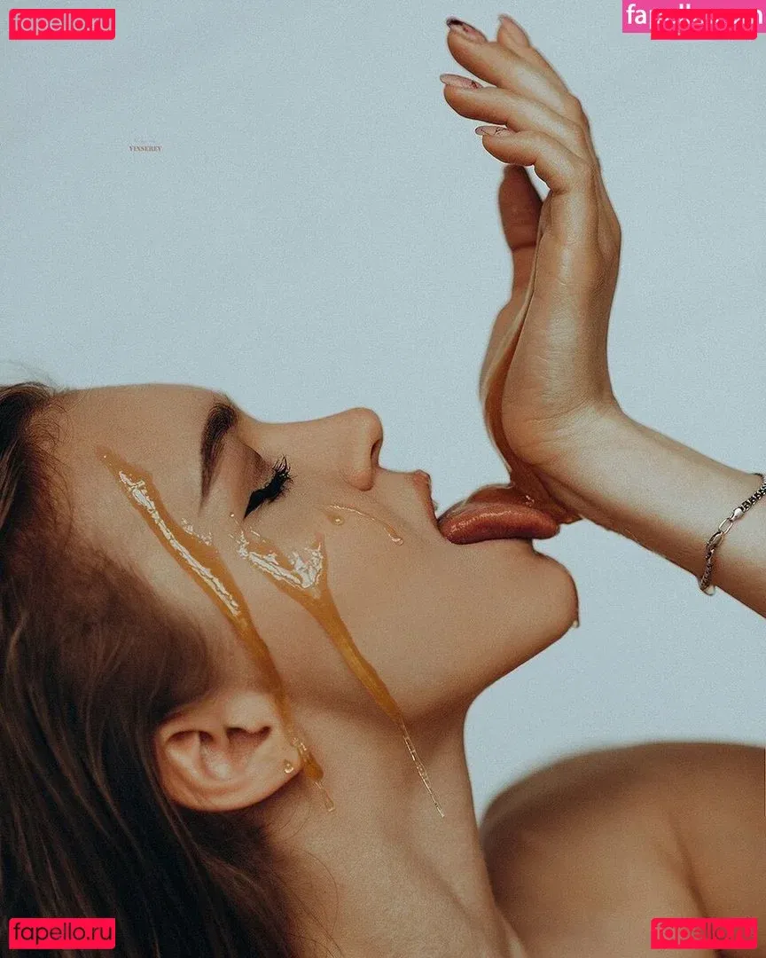 Nepeivoda Onlyfans Photo Gallery 