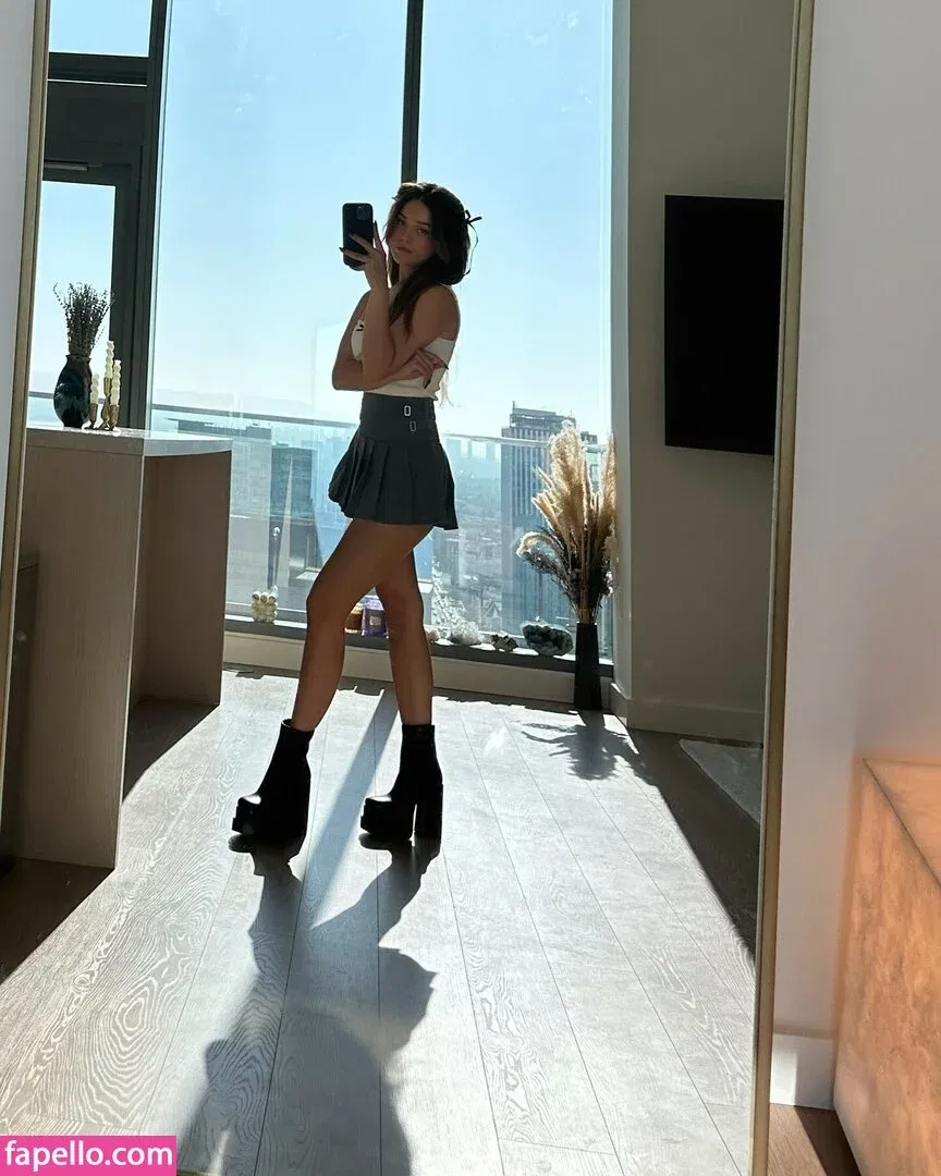 Valkyrae Onlyfans Photo Gallery 