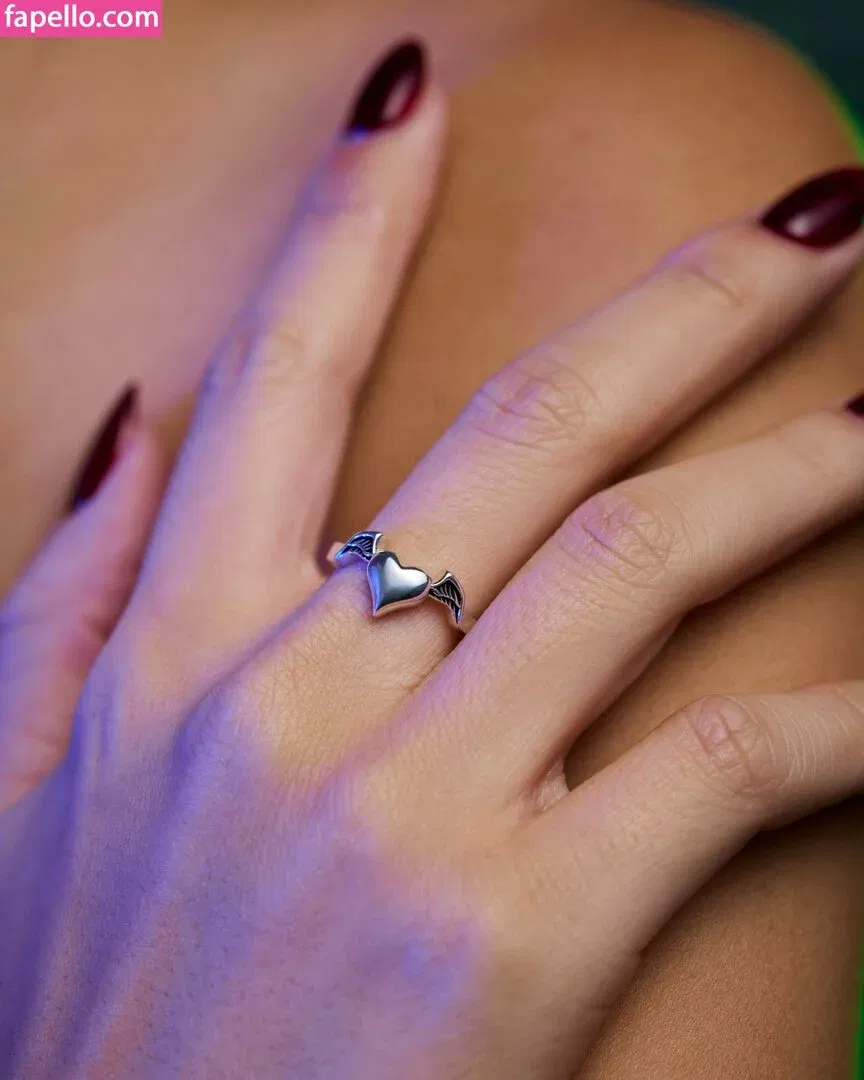 Valkyrae Onlyfans Photo Gallery 