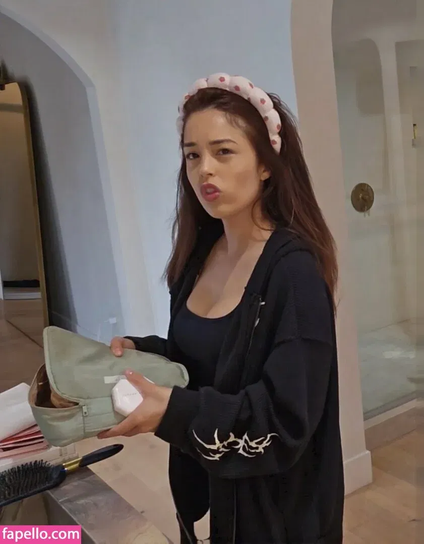 Valkyrae Onlyfans Photo Gallery 