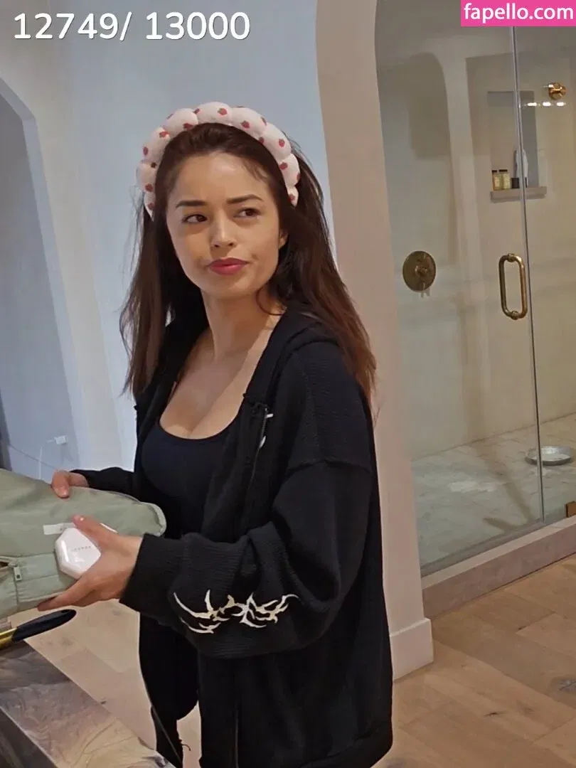 Valkyrae Onlyfans Photo Gallery 