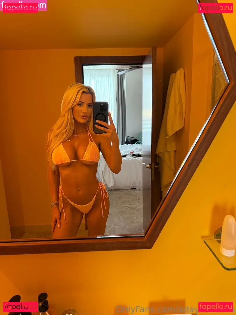 adayinsienna Onlyfans Photo Gallery 