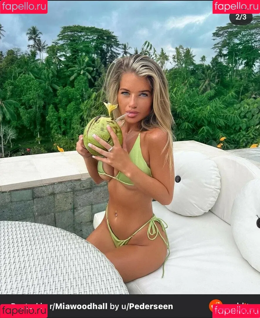 Mia Wood Hall Onlyfans Photo Gallery 
