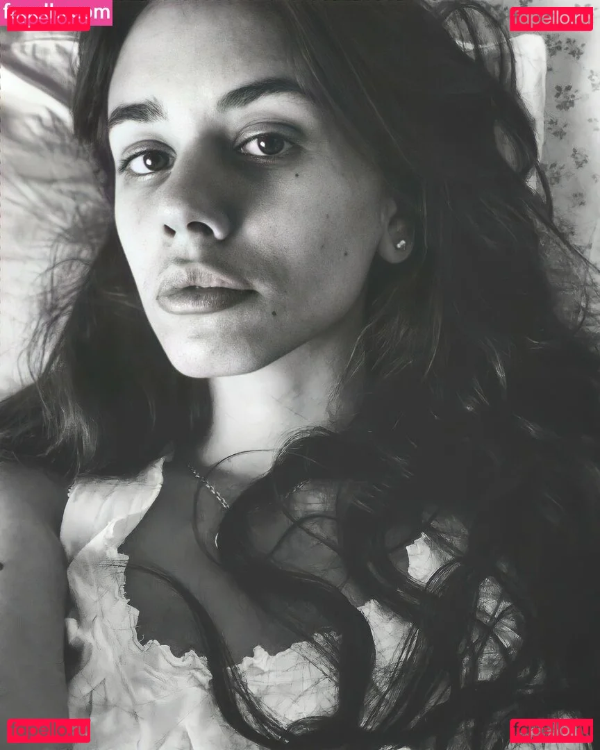 Vera Kaludi Onlyfans Photo Gallery 