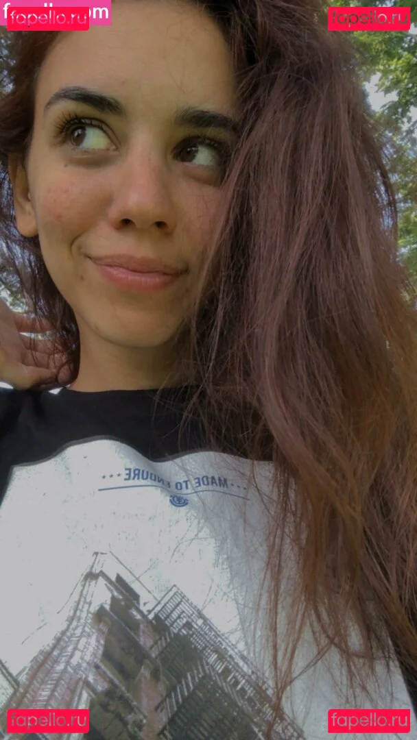 Vera Kaludi Onlyfans Photo Gallery 