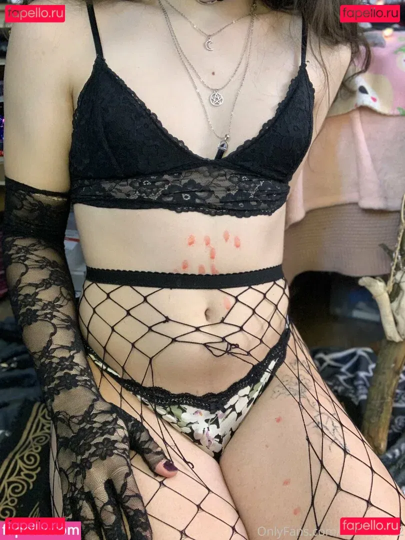 cutiekatw Onlyfans Photo Gallery 