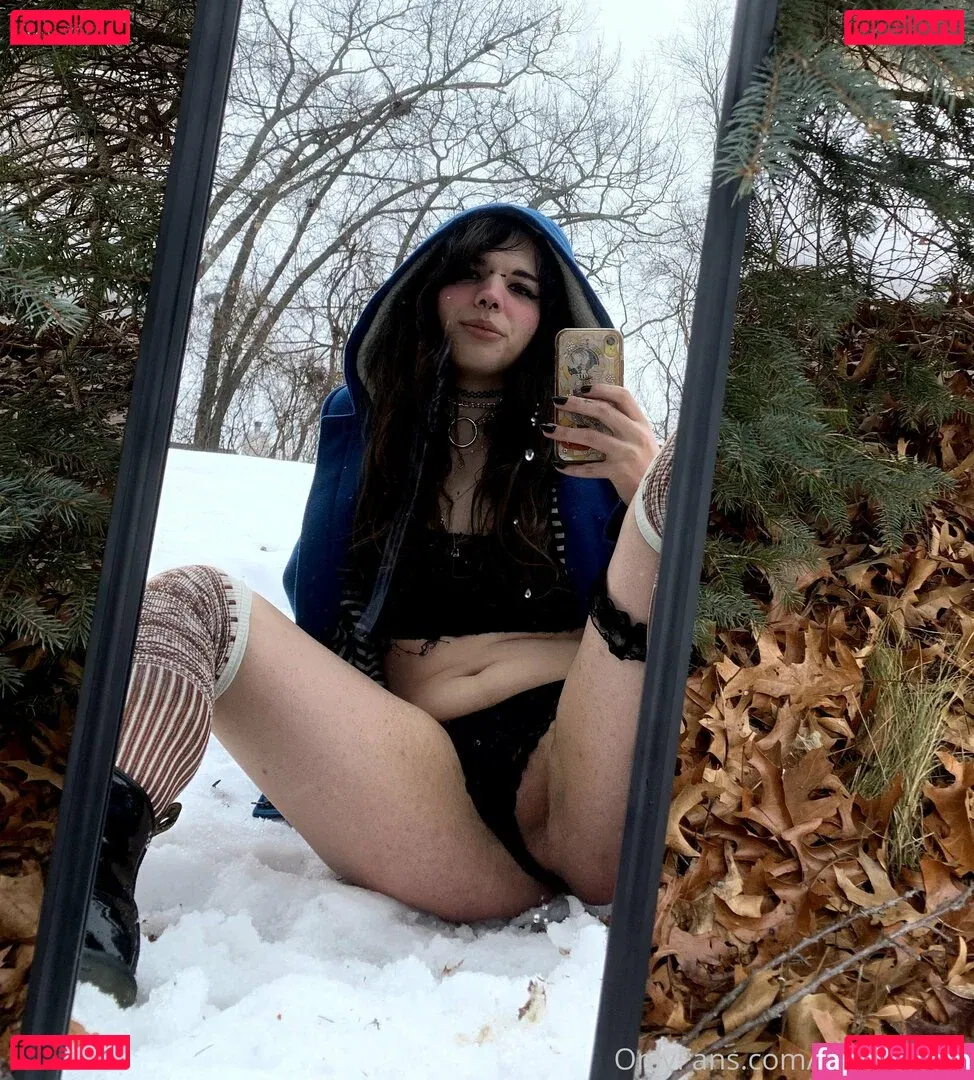 cutiekatw Onlyfans Photo Gallery 