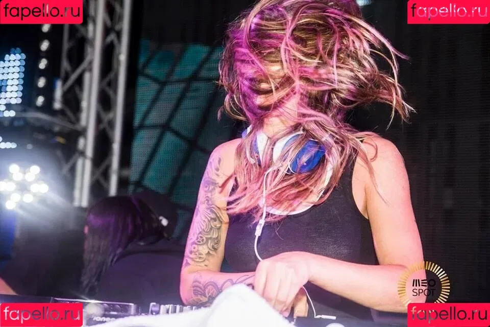 Krewella Onlyfans Photo Gallery 