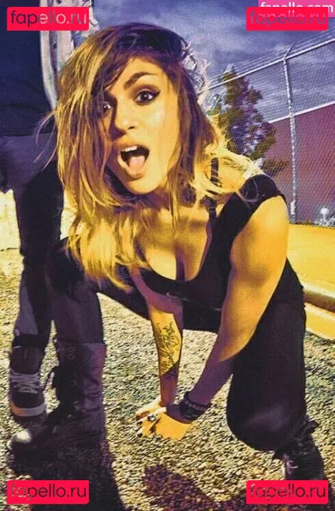 Krewella Onlyfans Photo Gallery 