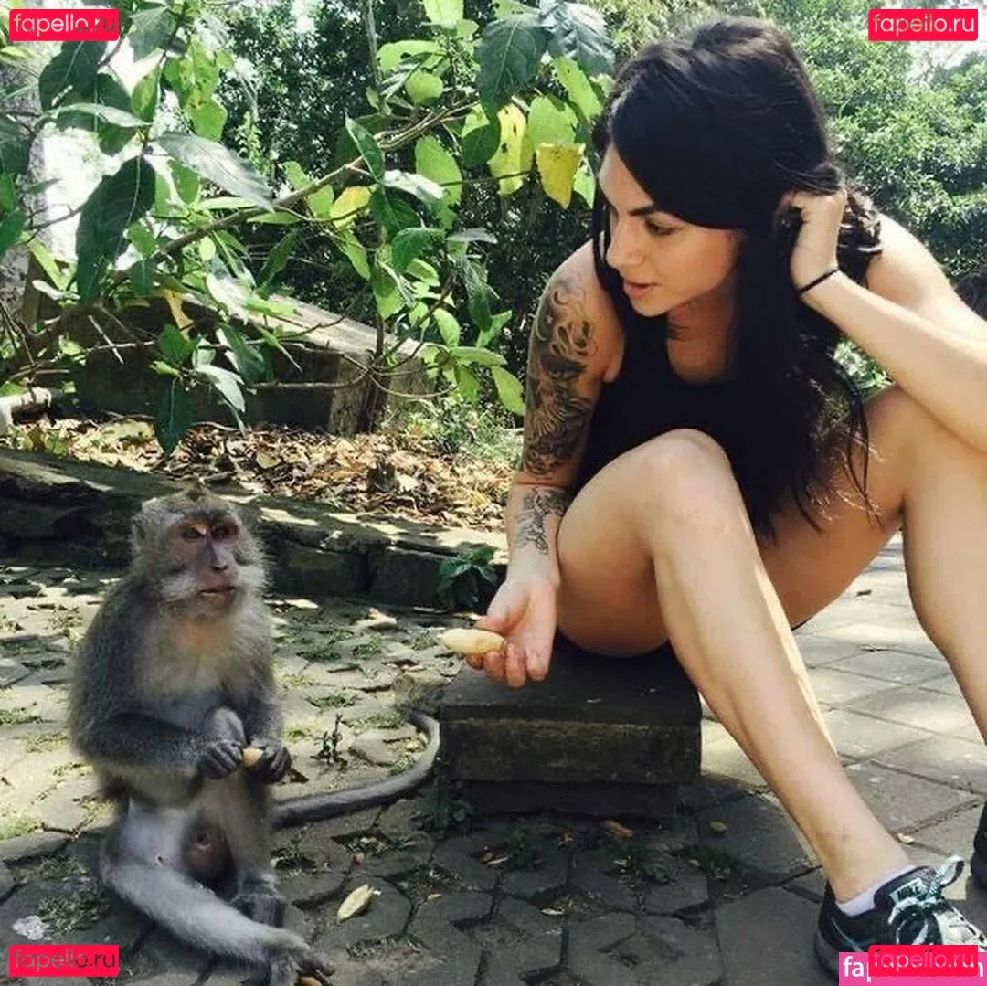 Krewella Onlyfans Photo Gallery 