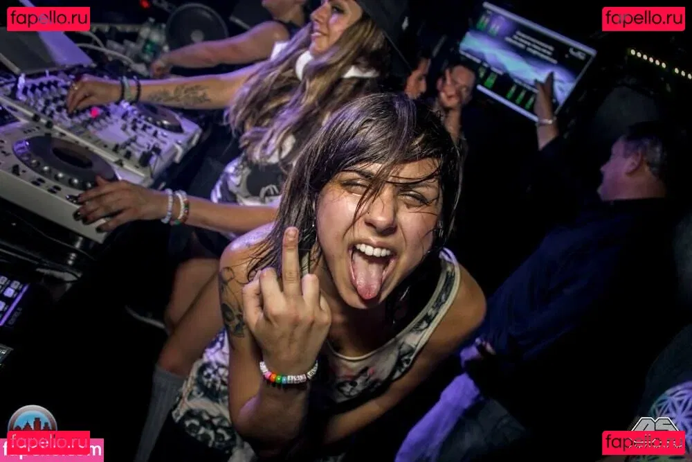 Krewella Onlyfans Photo Gallery 