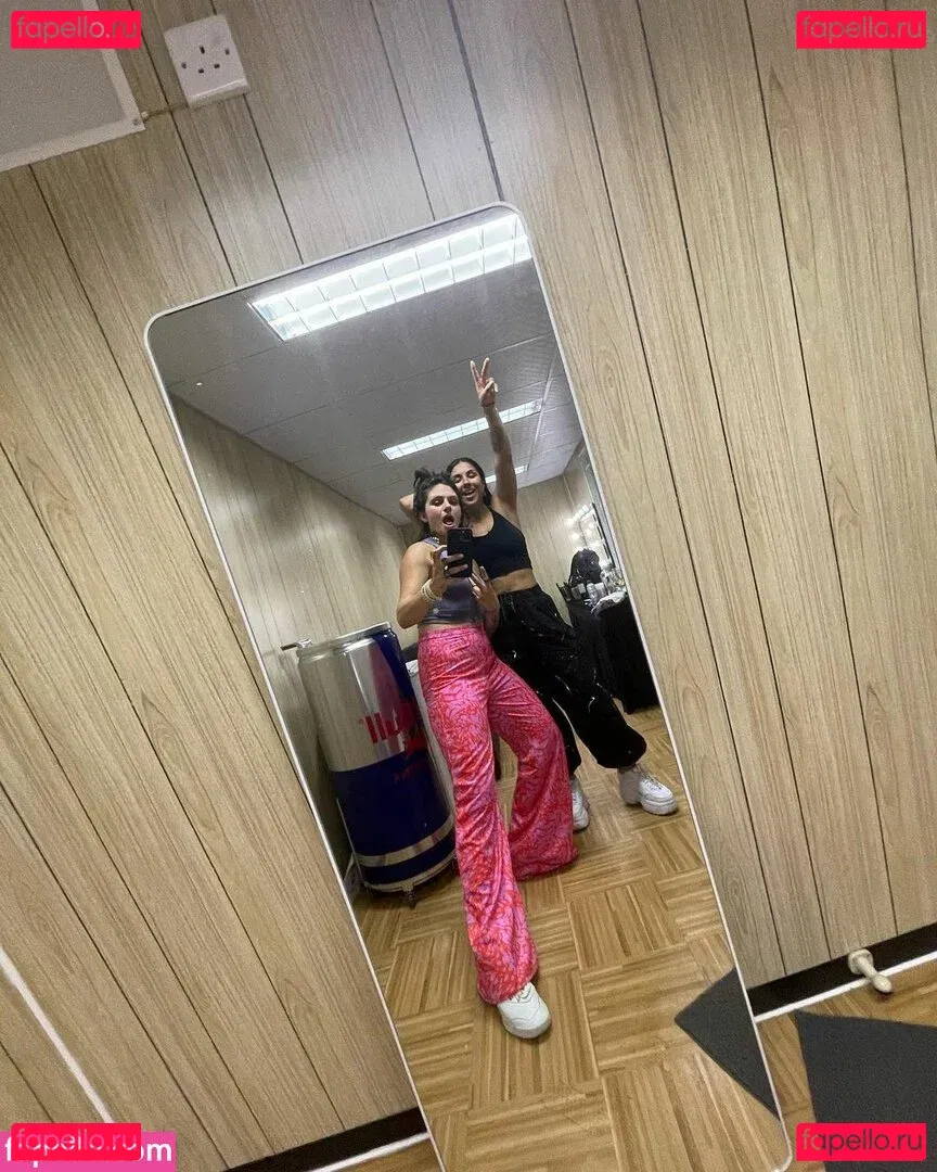 Krewella Onlyfans Photo Gallery 