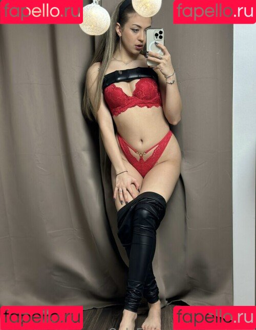 ava.babe Onlyfans Photo Gallery 