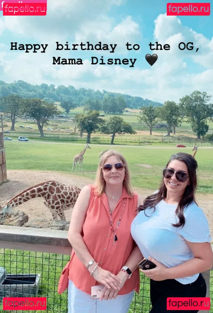 Yasmin Disney Onlyfans Photo Gallery 