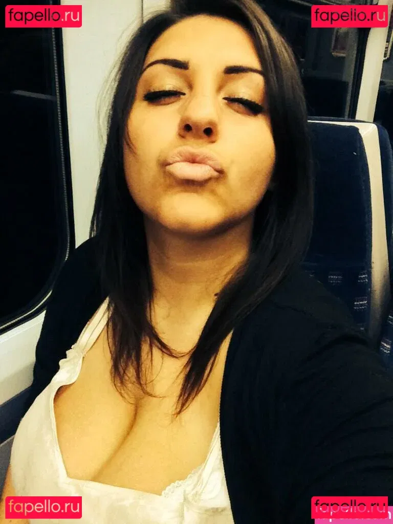 Yasmin Disney Onlyfans Photo Gallery 