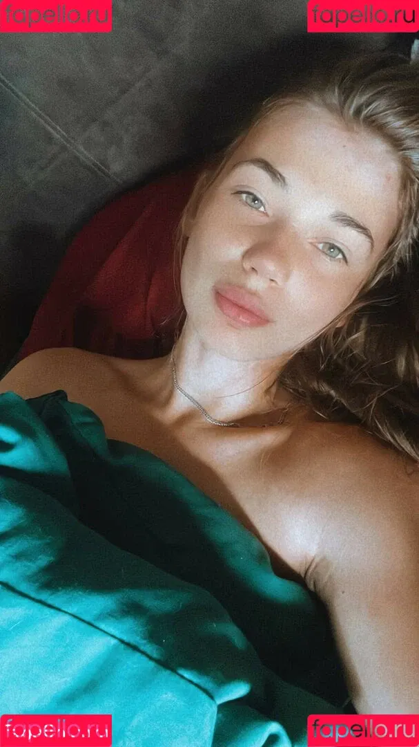 Steklova Eseniia Onlyfans Photo Gallery 