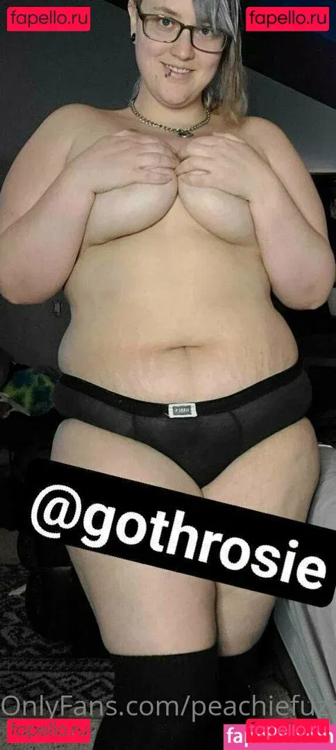 peachiefuzz21free Onlyfans Photo Gallery 