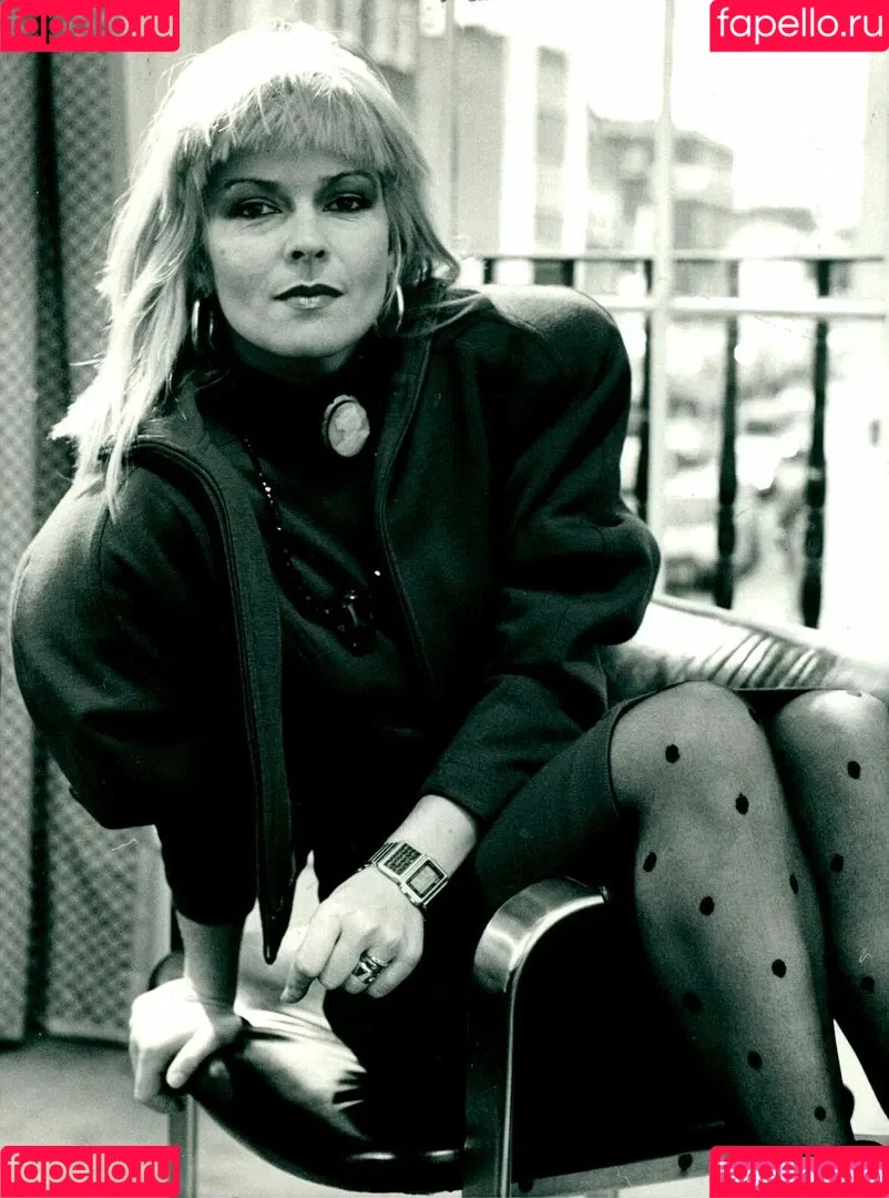Toyah Onlyfans Photo Gallery 