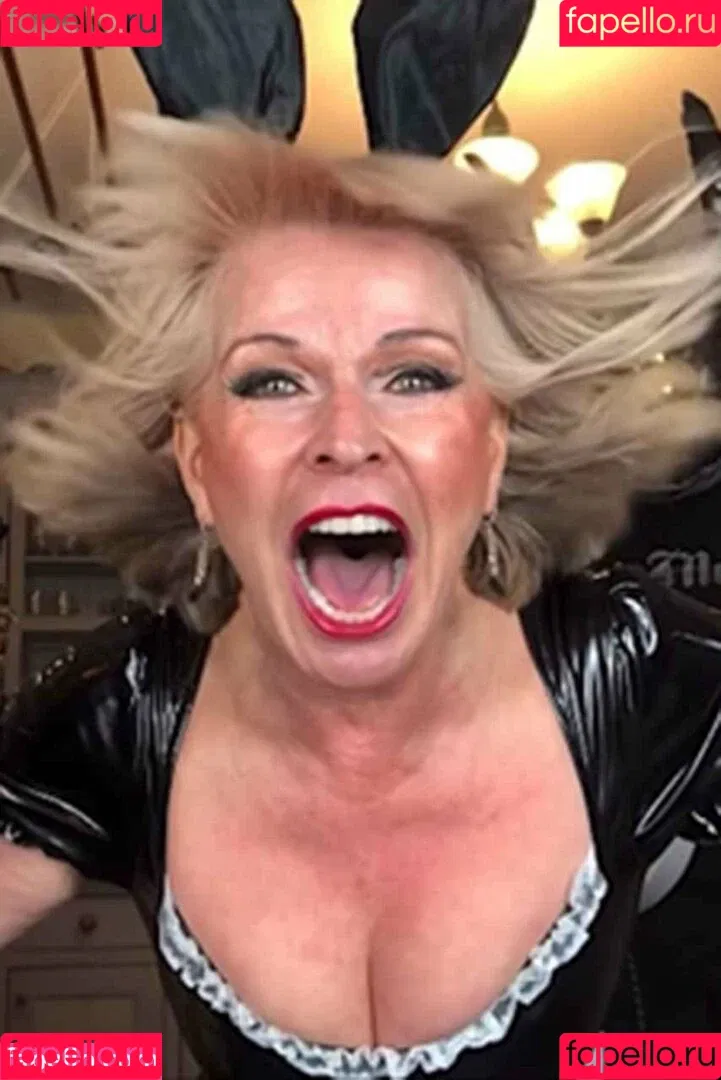 Toyah Onlyfans Photo Gallery 