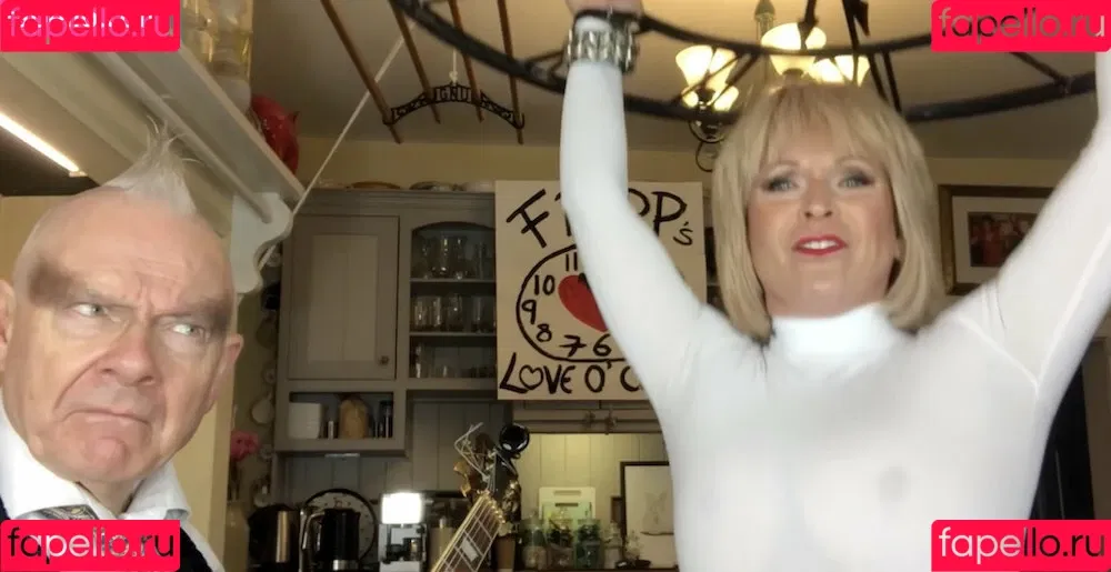 Toyah Onlyfans Photo Gallery 