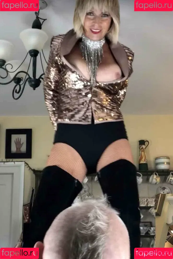 Toyah Onlyfans Photo Gallery 