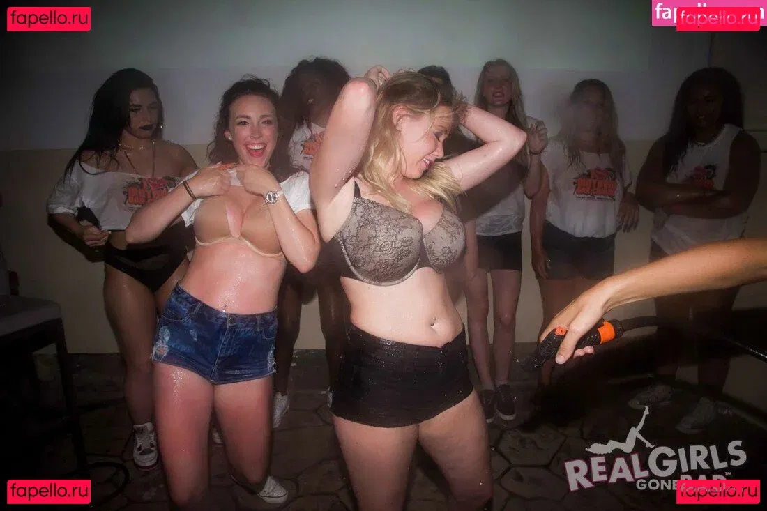 realgirlsgonebad Onlyfans Photo Gallery 