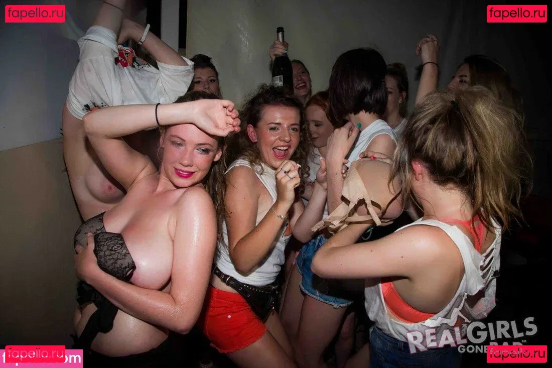 realgirlsgonebad Onlyfans Photo Gallery 