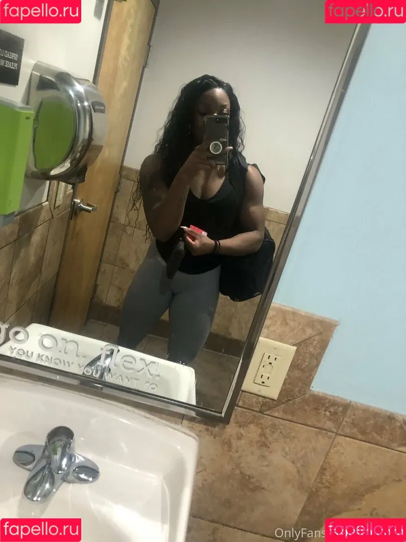 ebonymuscle Onlyfans Photo Gallery 
