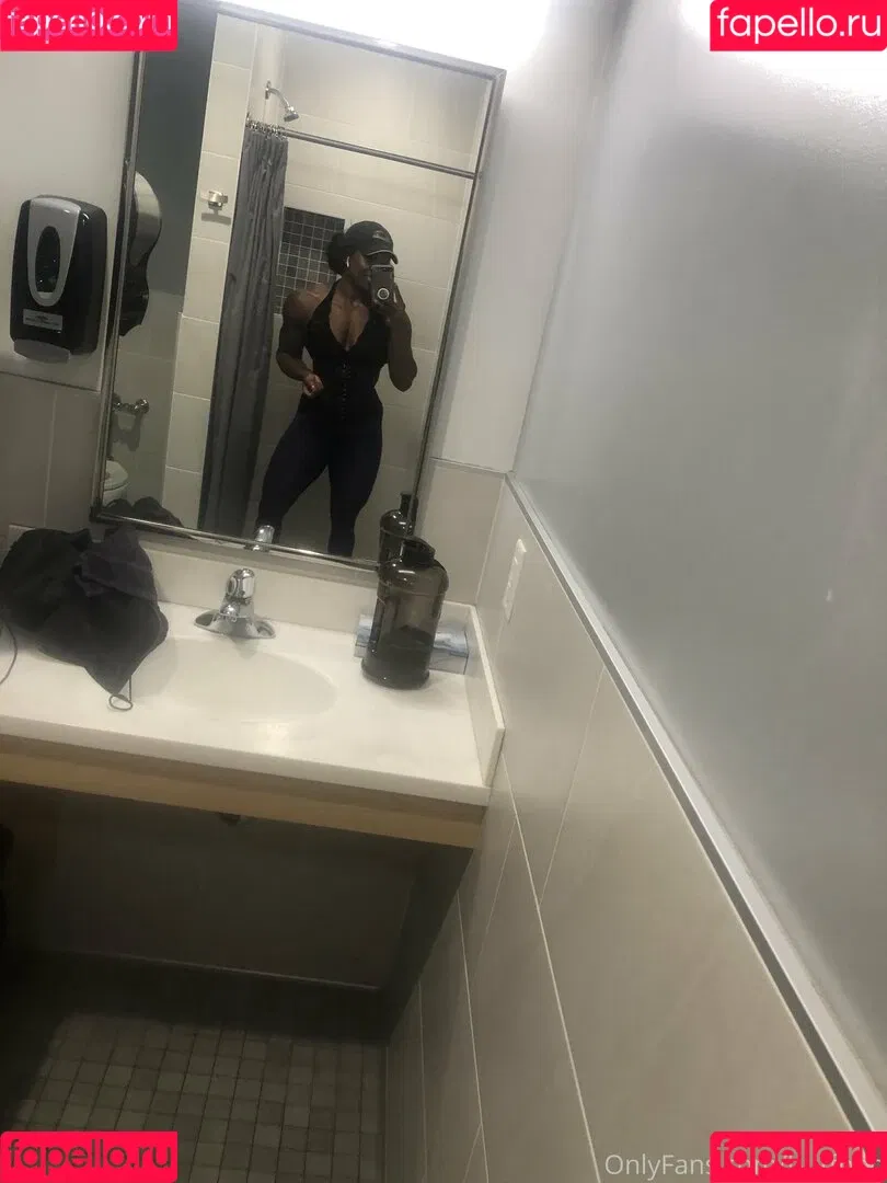 ebonymuscle Onlyfans Photo Gallery 