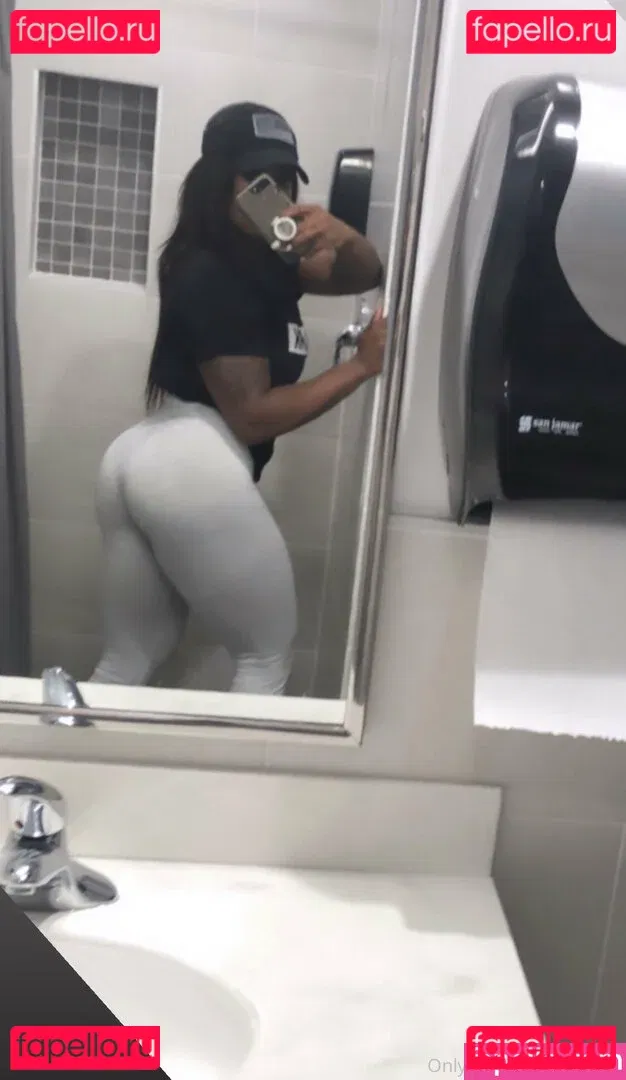 ebonymuscle Onlyfans Photo Gallery 