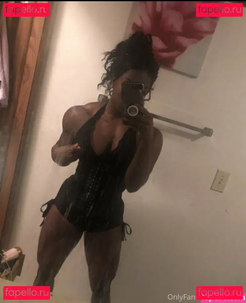 ebonymuscle Onlyfans Photo Gallery 