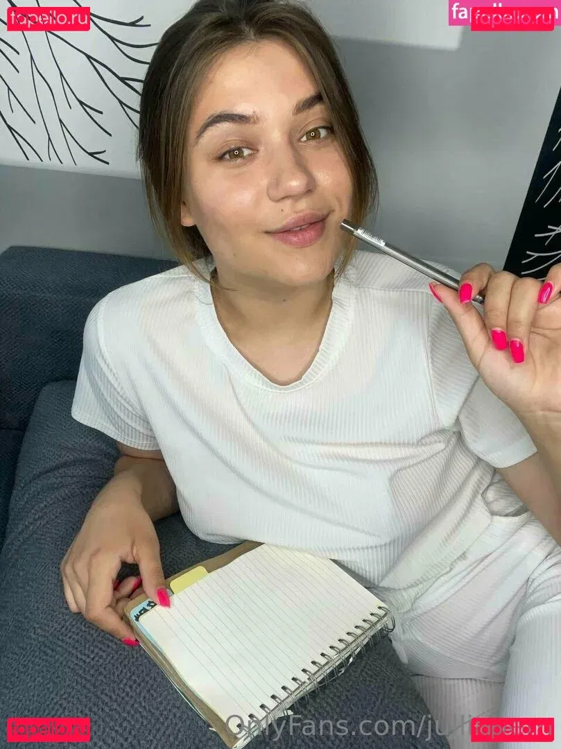 julliabern Onlyfans Photo Gallery 