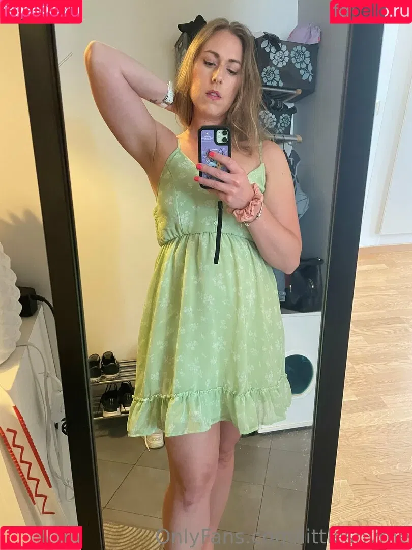 littleshyme Onlyfans Photo Gallery 